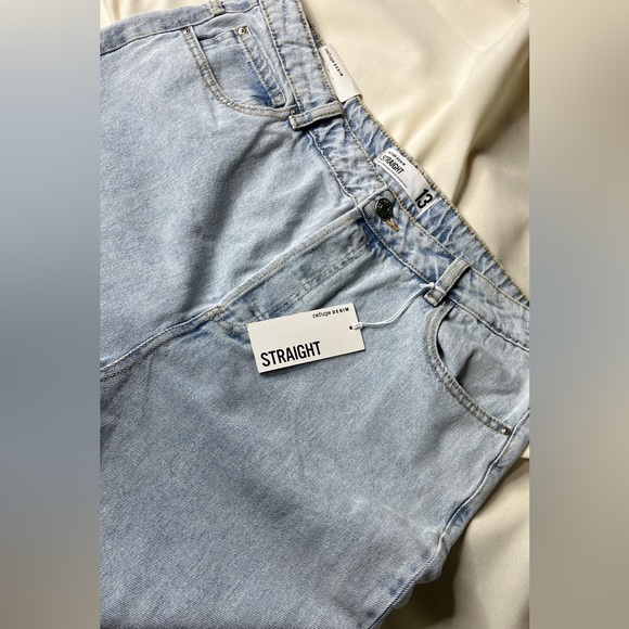 Refuge Denim High Waist Light Blue Button Up Jeans - Picture 2 of 5